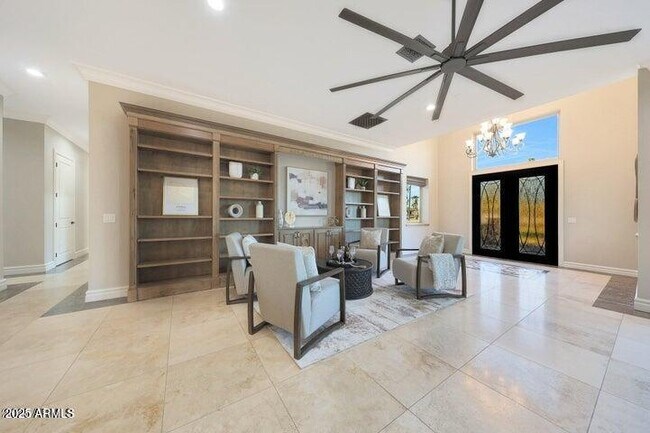 Foto del edificio - 6615 E Shea Blvd