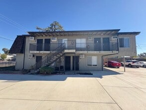 Building Photo - 638 Hale Rd