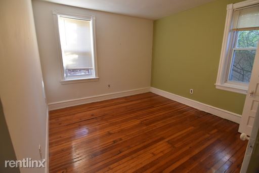 Building Photo - 236 S 46th St