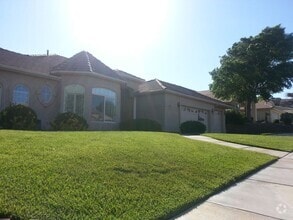 Building Photo - 1631 Redstone Way
