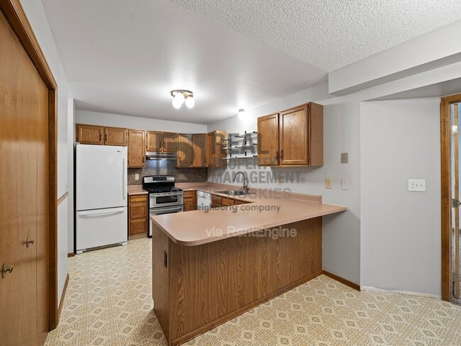 Foto del edificio - 773 Johnson Ave