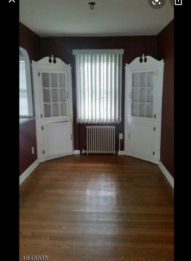 Great house - 242 Rea Ave
