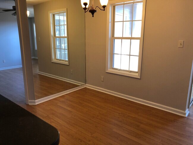 Foto del edificio - 2056 River Heights Walk SE