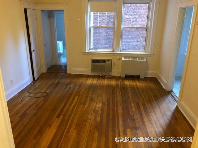 Primary Photo - 18 Chauncy St