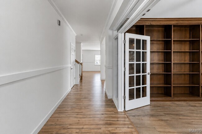 Foto del edificio - 1824 English Oak Dr