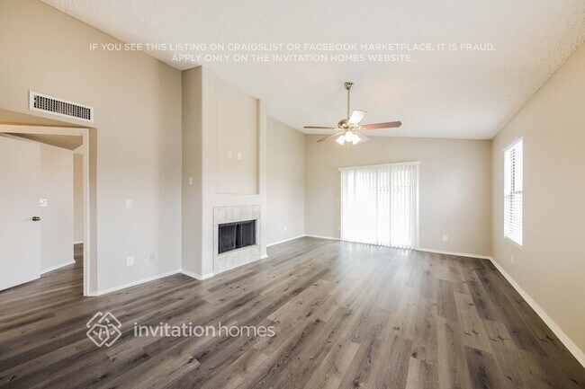 Foto del edificio - 8702 W Indianola Ave