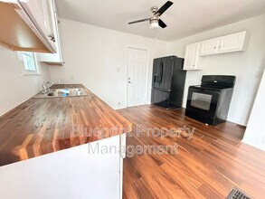 Building Photo - 1701 4th Terrace W