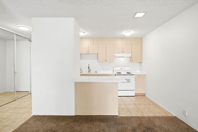 Foto del edificio - Charming 1-Bedroom Condo in the Heart of Denver's University Neighborhood