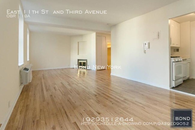 Building Photo - 207 E 12th St