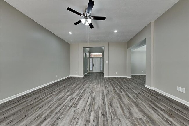Building Photo - 13703 Dempley Dr