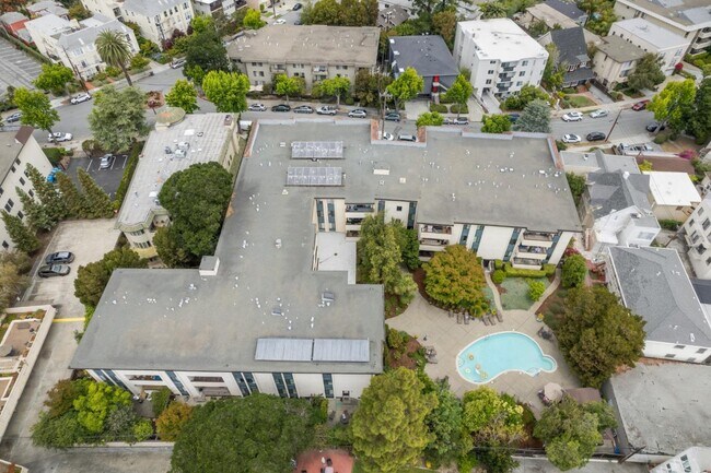 Foto del edificio - 525 Almer Rd