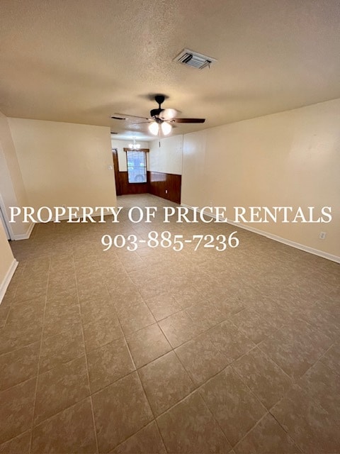 Living area - 622 Texas St