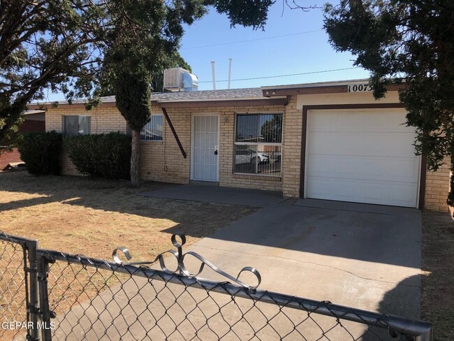 Building Photo - 10073 Kirwood St