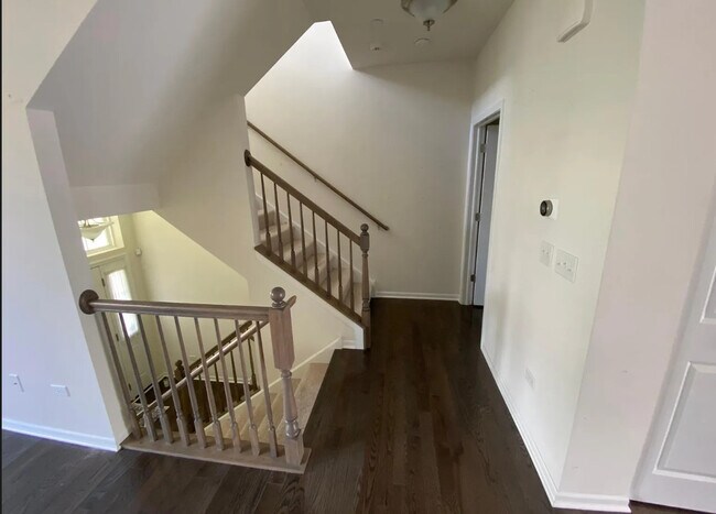 Foto del edificio - 2873 Henley Ln