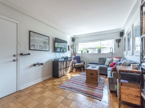 Building Photo - 322 High Park Av