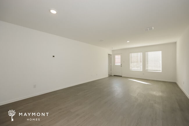 Building Photo - 3125 Burmese St