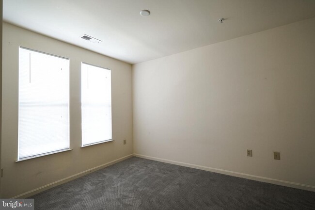 Building Photo - 2665 Prosperity Ave