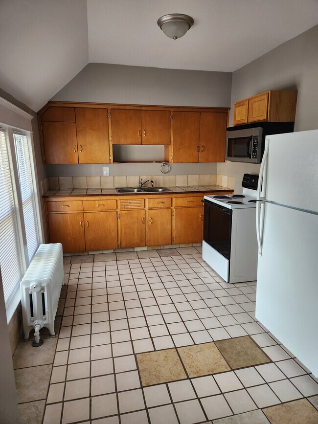 1316 Michigan Ave, St. Joseph, MI 49085 House Rental in St. Joseph