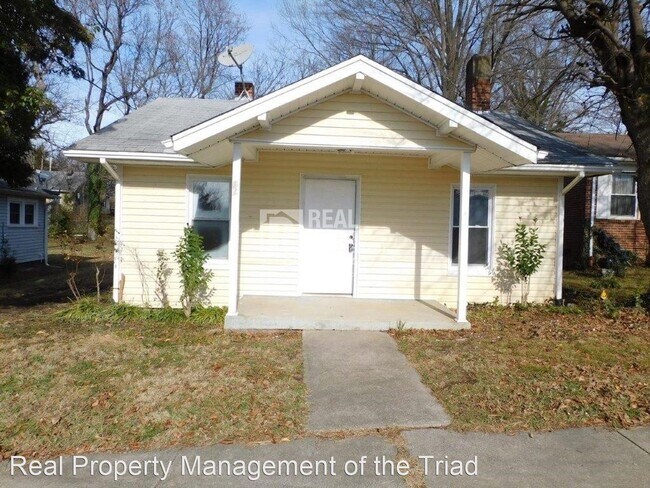 Building Photo - 2 br, 1 bath House - 1217 Pearson Pl.