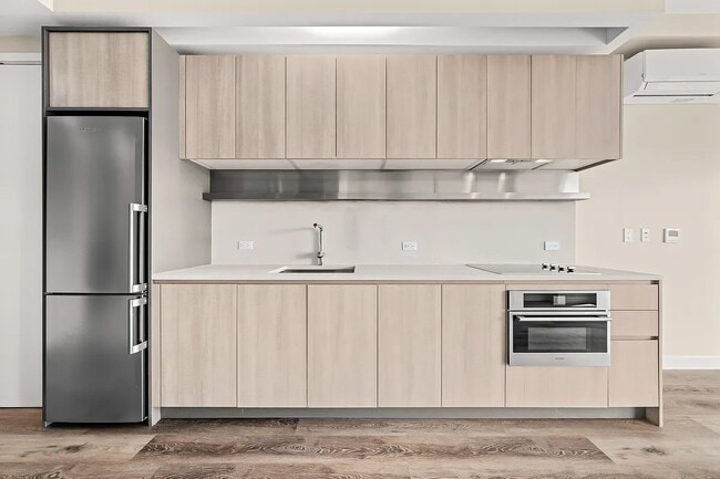 Building Photo - 171 Chrystie St