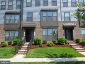 Building Photo - 1686 Kirkman St