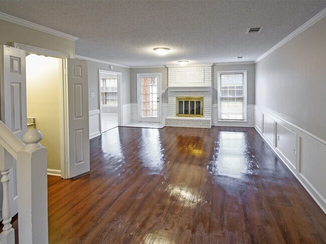 Foto del edificio - 7298 Ashley Oaks Dr