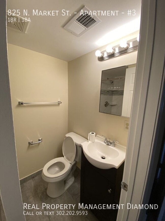 Foto del edificio - 825 N Market St