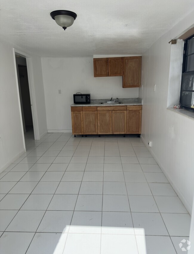 Building Photo - 11935 SW 185th Ter