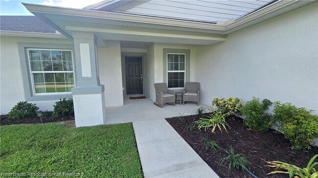 Building Photo - 4720 San Lorenzo Dr