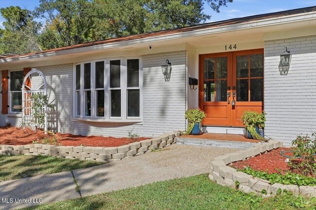 Photo - 144 Rollingwood Dr House