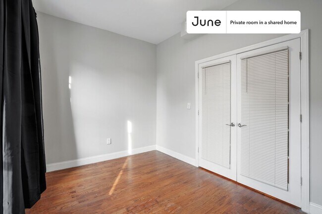 Foto del edificio - Room in Shared 4 bed/1 bath home