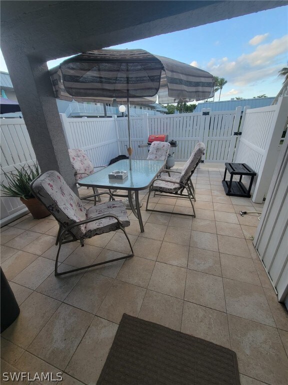 Foto del edificio - 6777 Winkler Rd