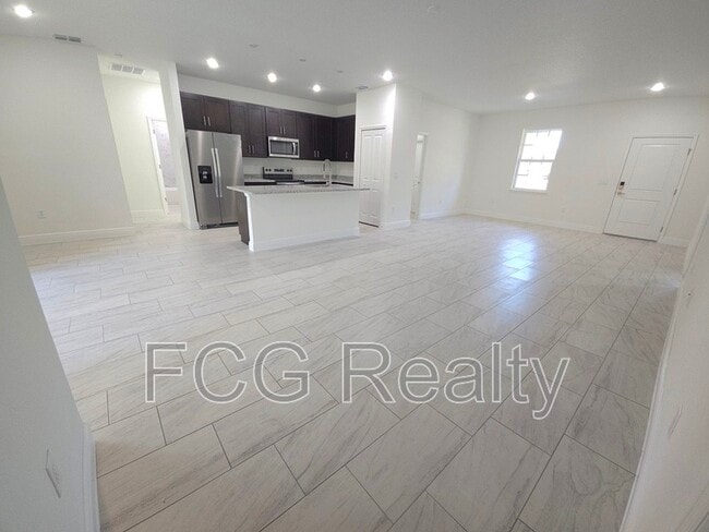 Building Photo - 9841 N Sistine Terrace