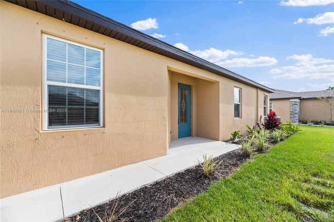 Building Photo - 5109 Joyous Pl