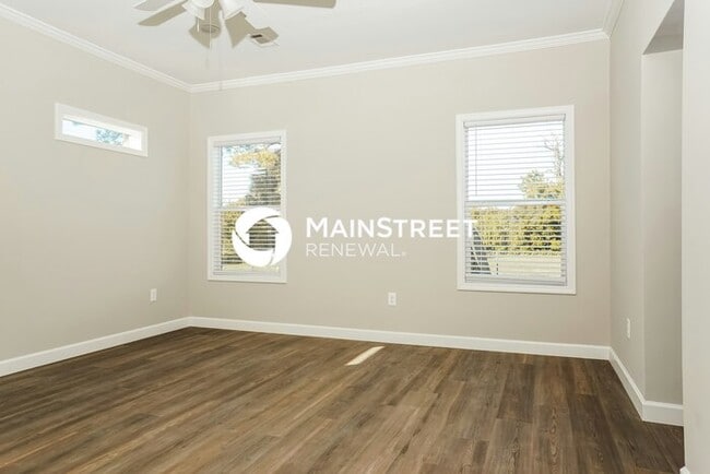 Building Photo - 4 Bedroom Pet-Friendly Home in North Port, FL with Main Street Renewal