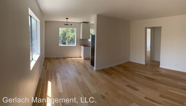 Foto del edificio - 921 W 21st St