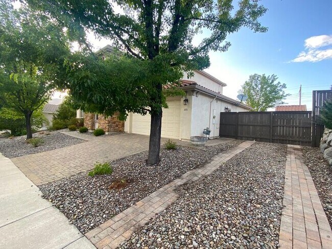 Building Photo - Top of the Hill - Gorgeous 5 Bedroom 3 Bath Reno House 3,160 sf