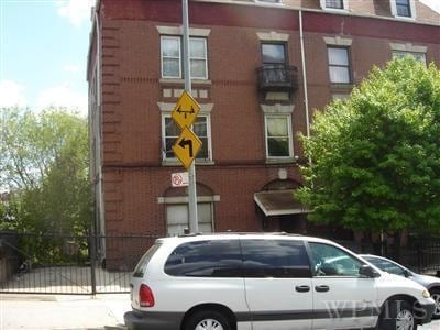 Building Photo - 35 W 177th St