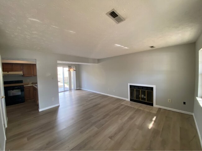 Foto del edificio - 9200 Shadymill Ln