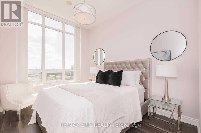 Photo du bâtiment - 38 Cedarland Dr