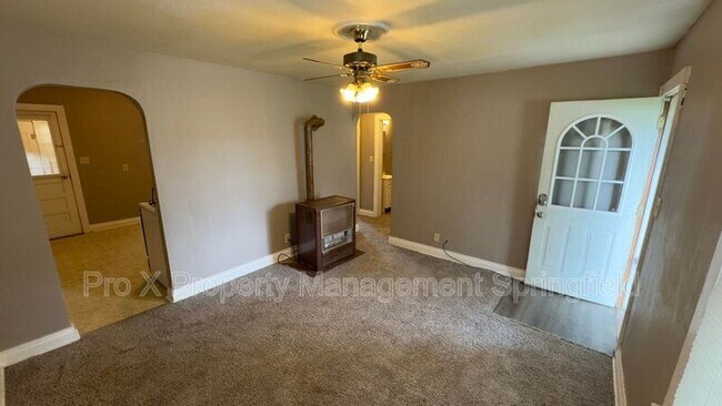 Foto del edificio - 1855 E Dale St