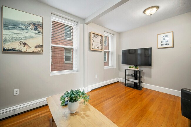 Foto del edificio - 370 Hanover St