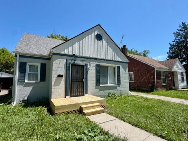 Building Photo - Beautiful 3 Bedroom 1 Bath Home For Lease