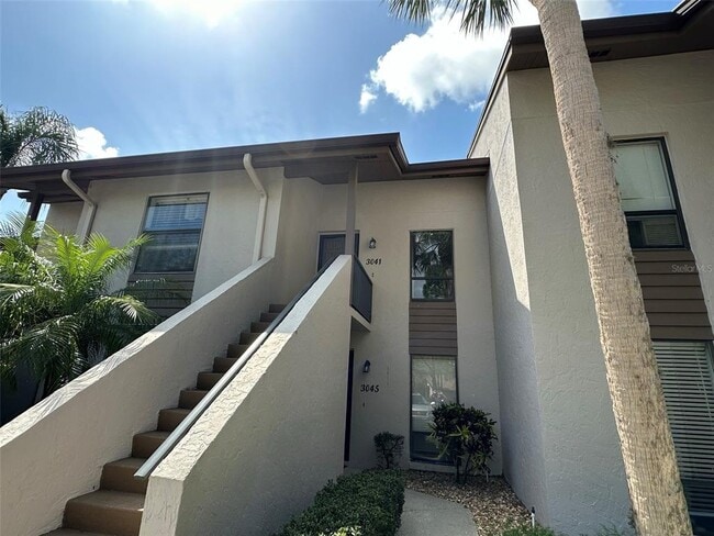 Building Photo - 3041 Taywood Meadows