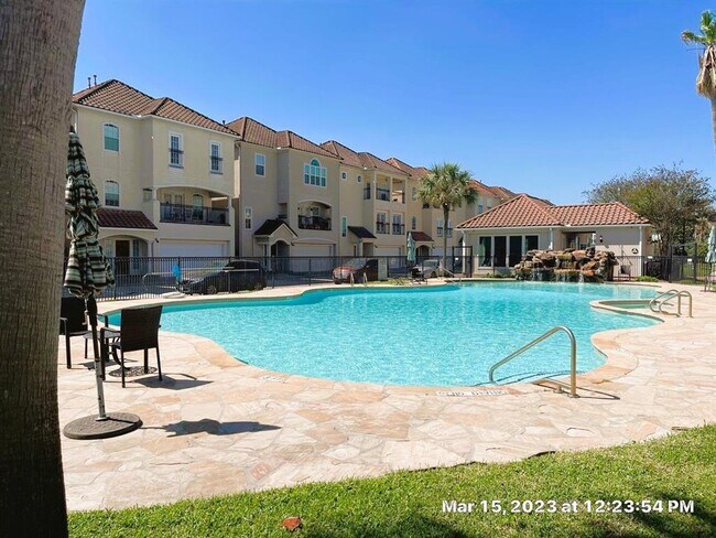 Foto del edificio - 7106 Harmony Cove