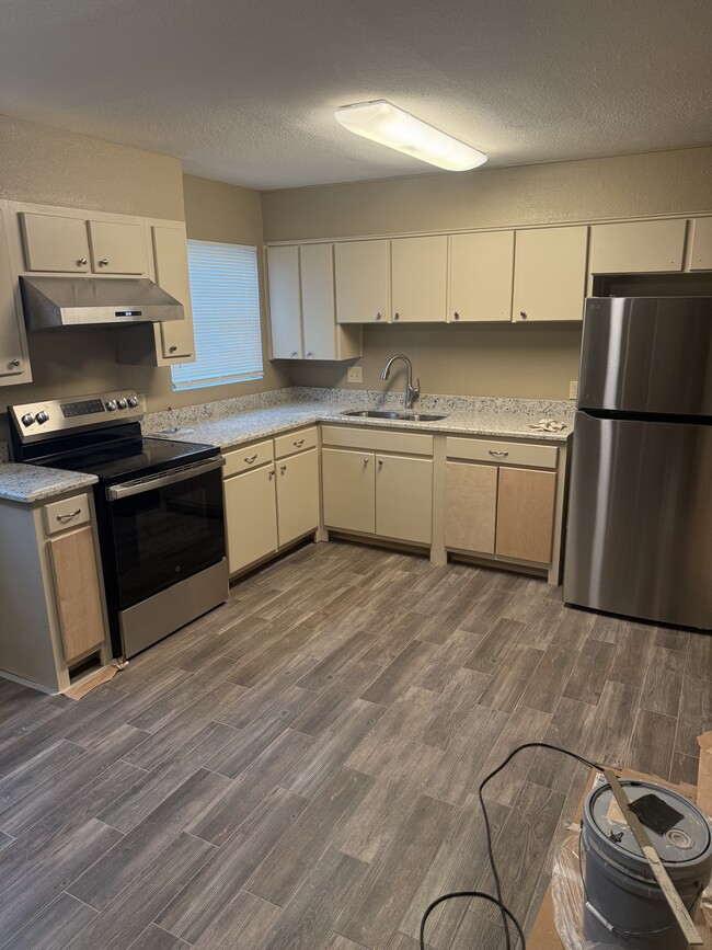 Building Photo - 5137 Durango Dr