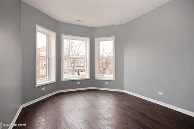 Foto del edificio - 7311 S Stewart Ave