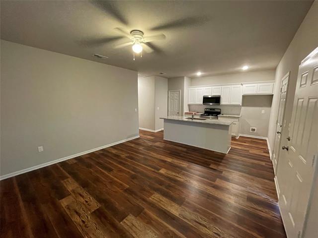 Foto del edificio - 2721 Ginger Ct