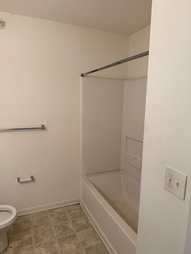 Foto del edificio - 1911 Wolftech Ln