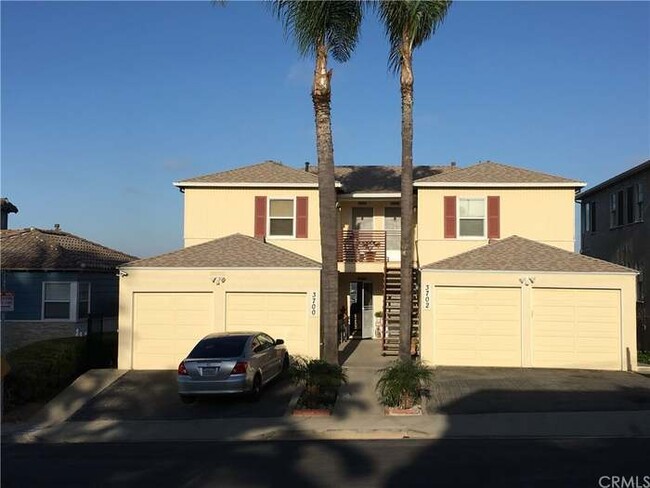 Building Photo - 3700 Bluff Pl